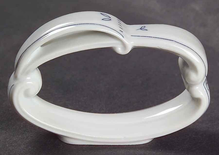 Fleur De Lis Blue Napkin Ring by Tirschenreuth-1