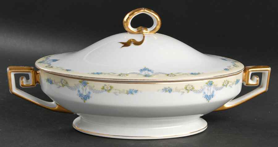 Mayfair Oval Covered Vegetable by Tirschenreuth-1