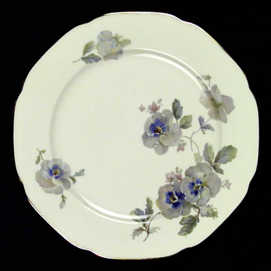 Pansy Cream Dinner Plate by Tirschenreuth-1