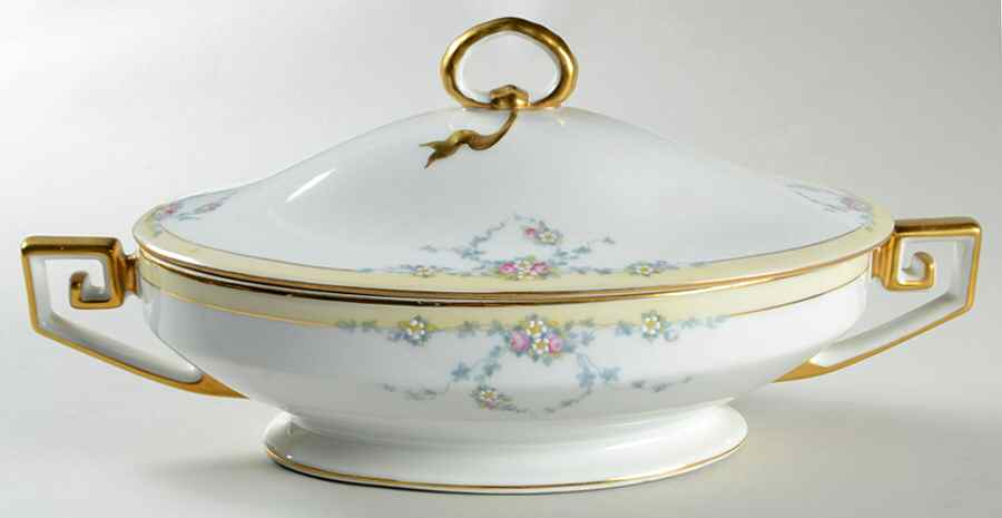 Studio Oval Covered Vegetable by Tirschenreuth-1