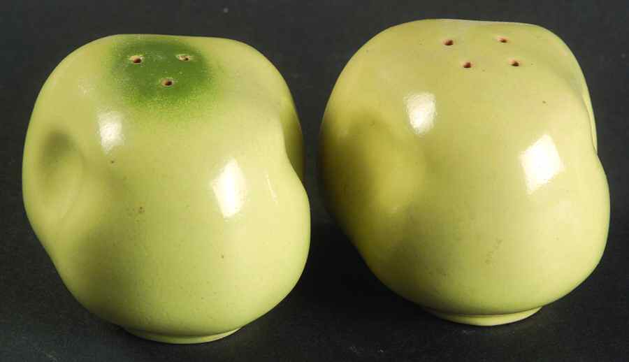 Avocado Salt & Pepper Set by Tamac-1