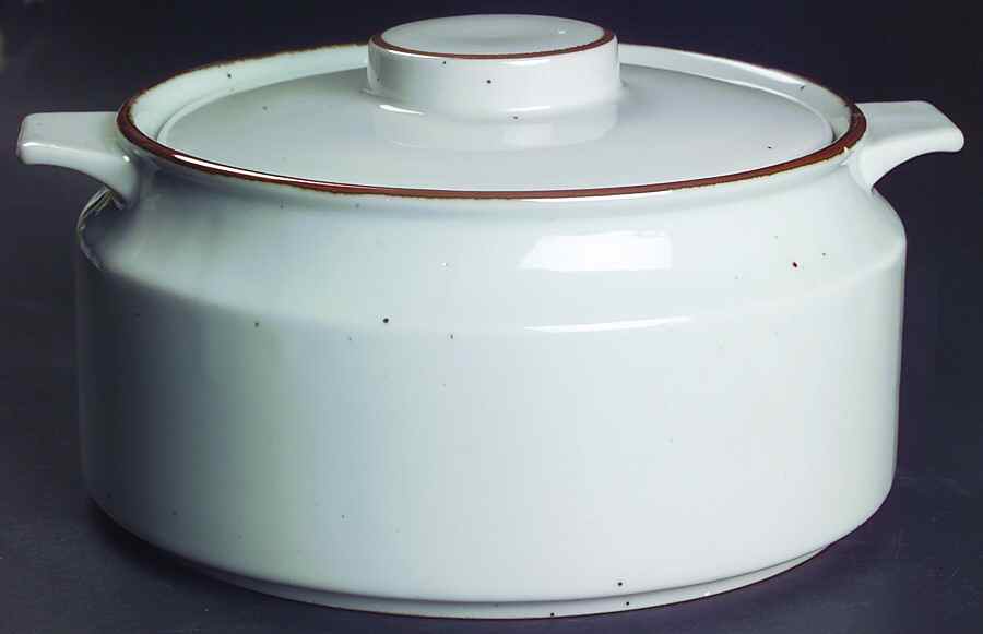 Earthstone Rust Brown 2.5 Qt Round Covered Casserole by Trend Pacific-1