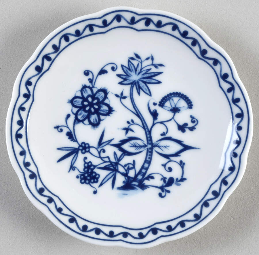 Zwiebelmuster Coaster by Triptis-1