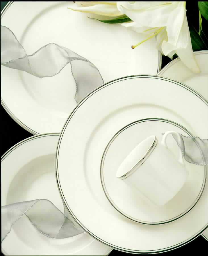 Soho Dinner Plate by Thomson-1