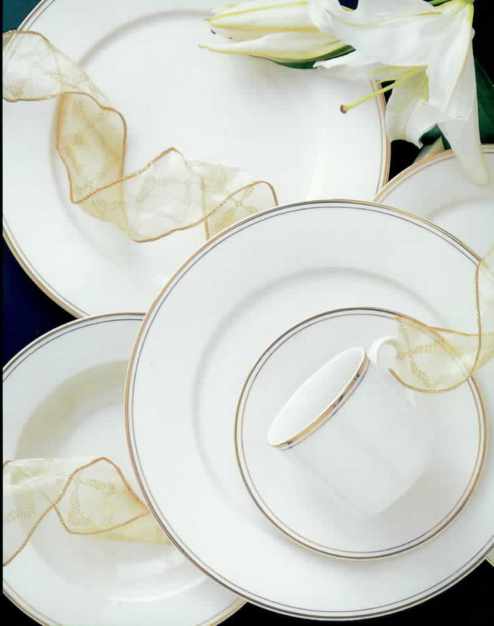 Luxury Dinner Plate by Thomson-1