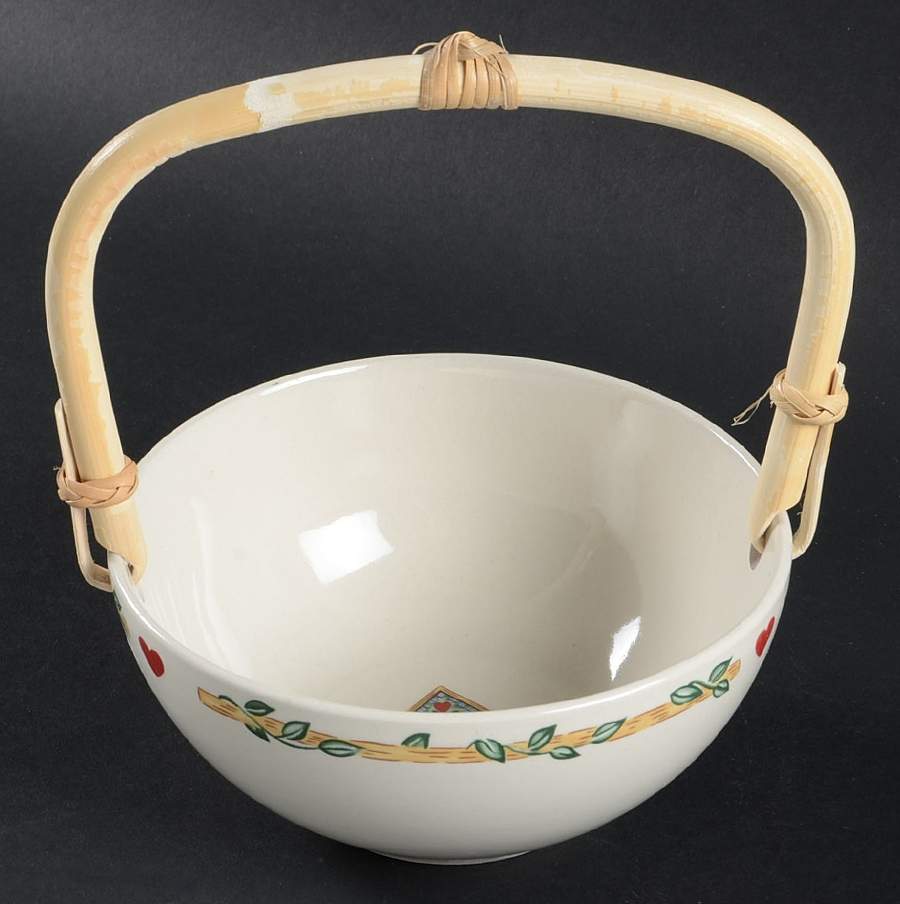 Birdhouse 7''-7 1/4'' Basket W/Bamboo Handle HC by Thomson-1