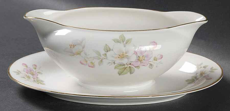 Apple Blossom (Cream Background) Gravy Boat with Attached Underplate by Tirschenreuth-1