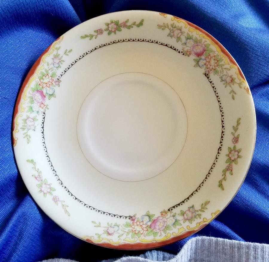 TUI10 Saucer by Tuillerie (Japan)-1
