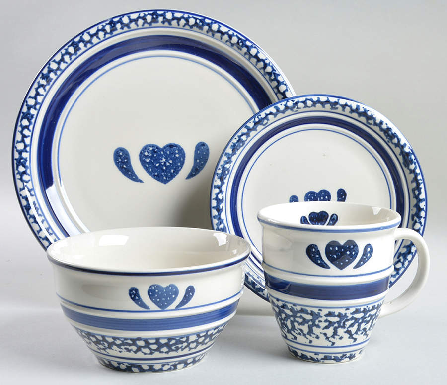 Sponge-Blue (Hearts & Bands) 4 Piece Place Setting by Tienshan-1