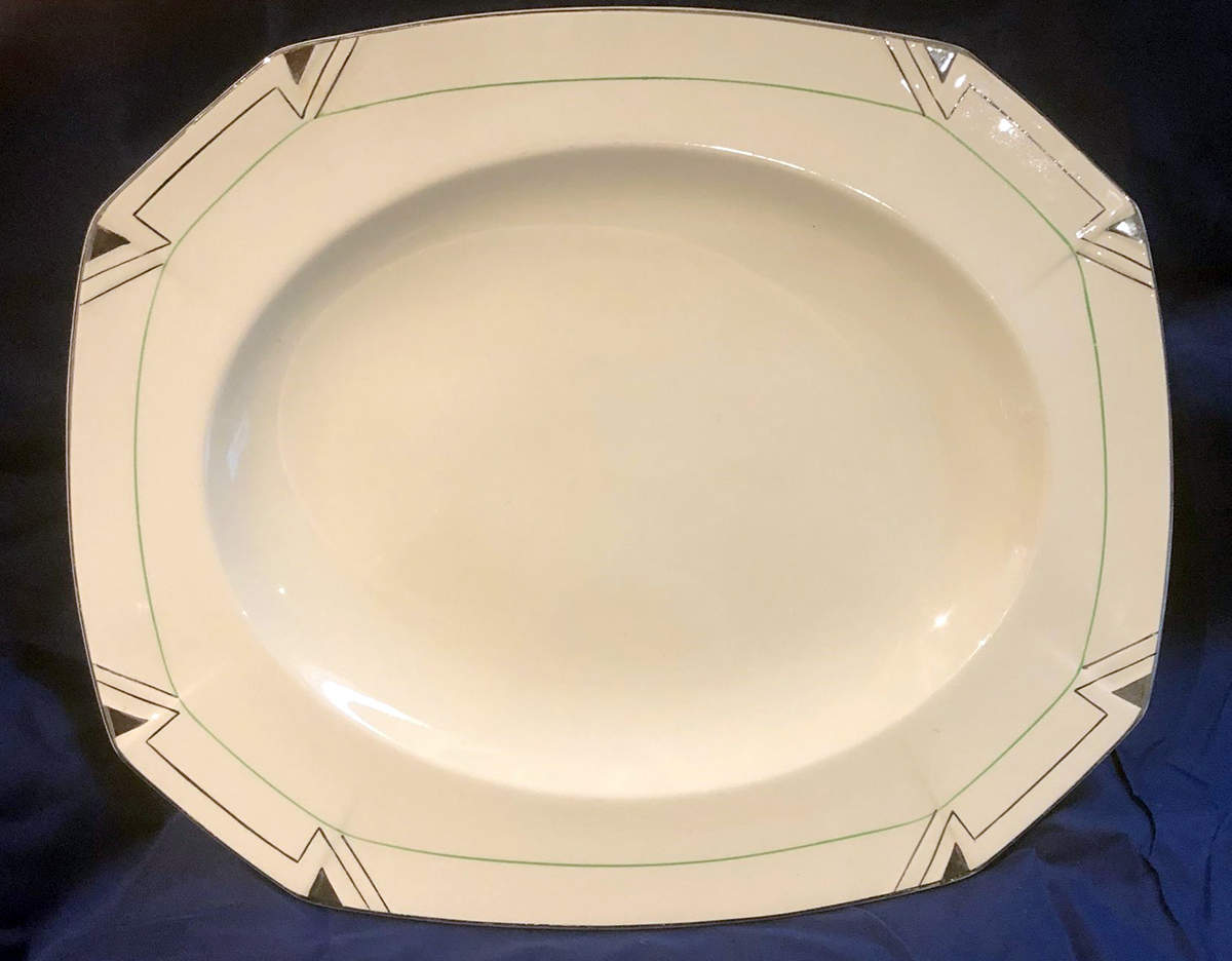 TUE2 14" Oval Serving Platter by Tudor (England)-1