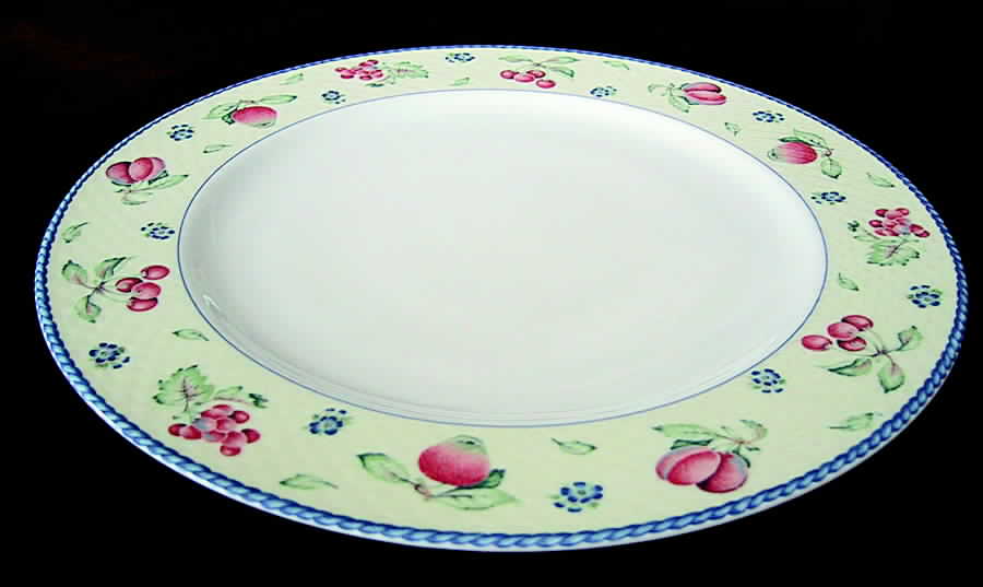 Bel Frutta Dinner Plate by Tognana-1