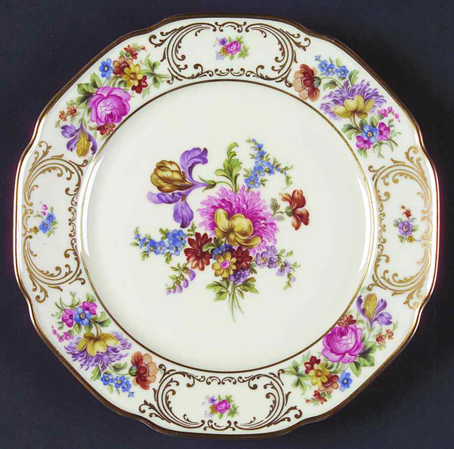 Wettin (Scalloped) Salad Plate by Tirschenreuth-1