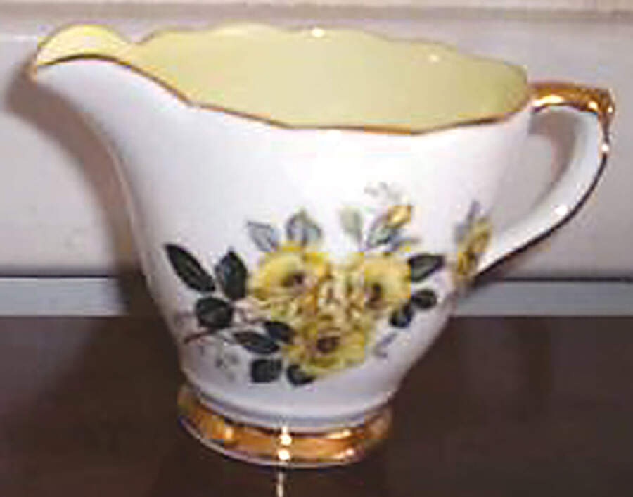TUE3 Creamer by Tudor (England)-1