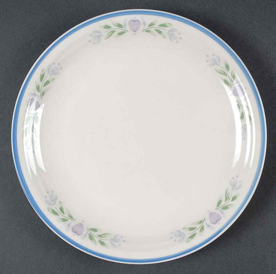 Laurel Heart (Coupe) Salad Plate by Tienshan-1