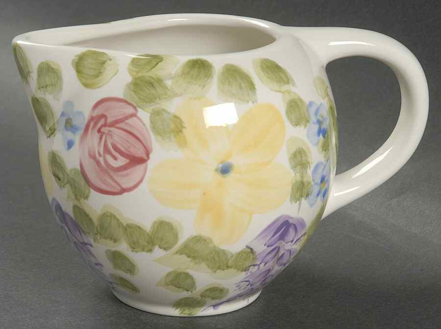 Valentino Creamer by Tabletops Unlimited-1