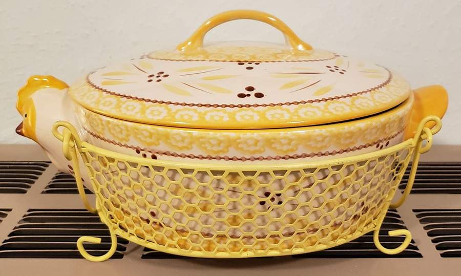 Old World Yellow 2.5 Qt Oval Covered Baker & Wire Holder by Temp-Tations-1