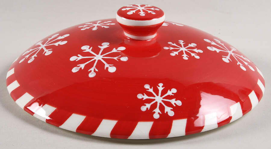 Snowflake Lid for 2 Qt Round Covered Casserole by Temp-Tations-1
