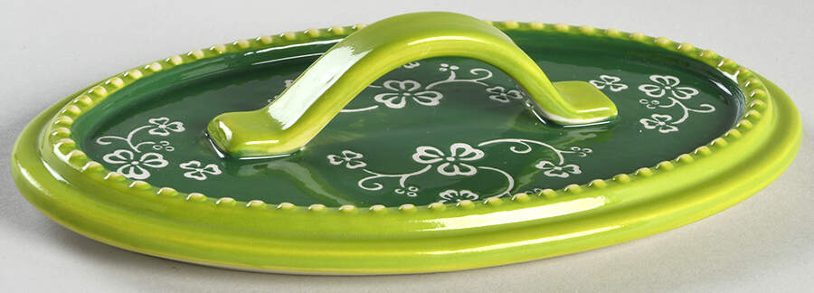 Floral Lace Shamrock Lid for 16 Oz Oval Individual Casserole by Temp-Tations-1