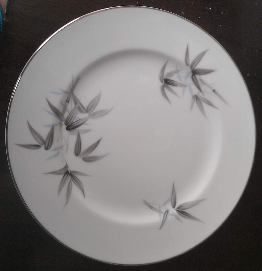 THC12 Dinner Plate by Three Crown (Japan)-1