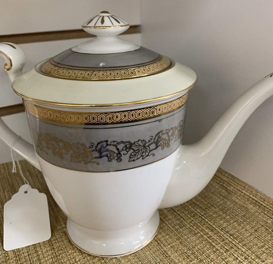 TKH1 Teapot & Lid by Tokyo China-1