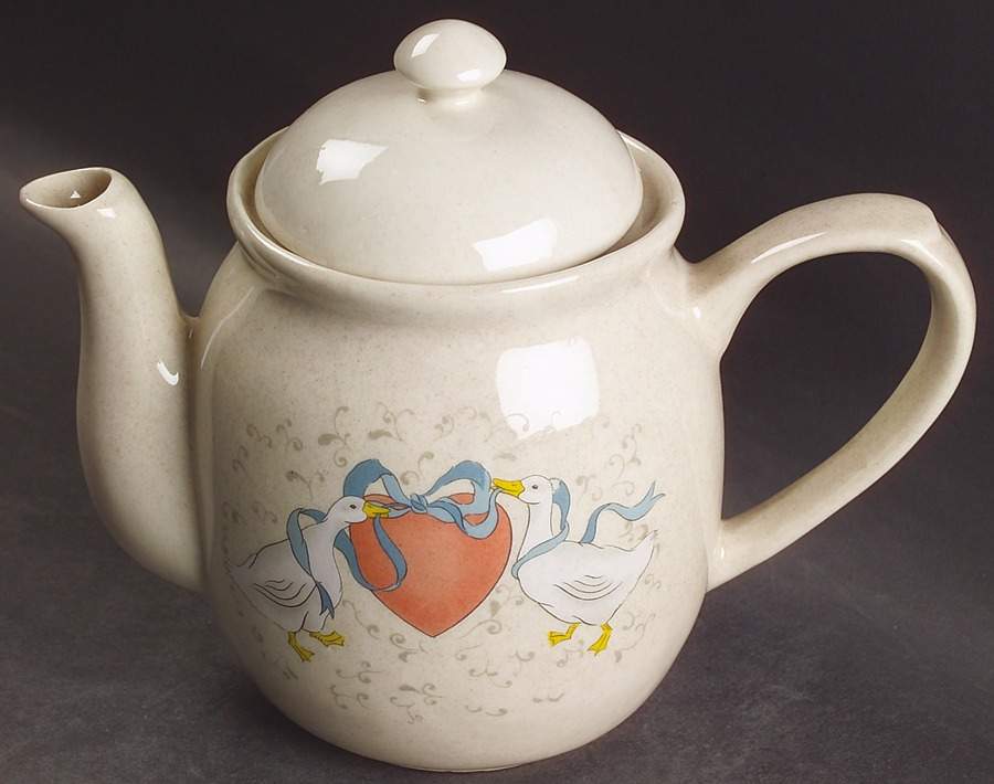 TWN11 Teapot & Lid by Taiwan-1