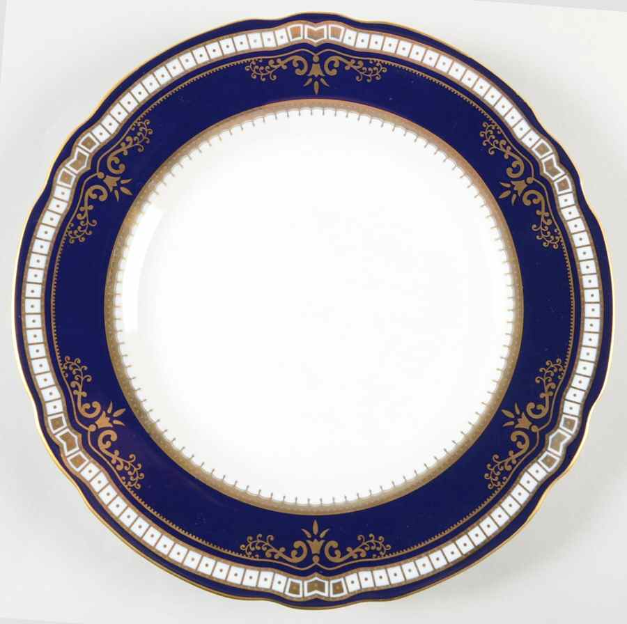 Titanic (1st Class) Dinner Plate by RMS Titanic Inc-1