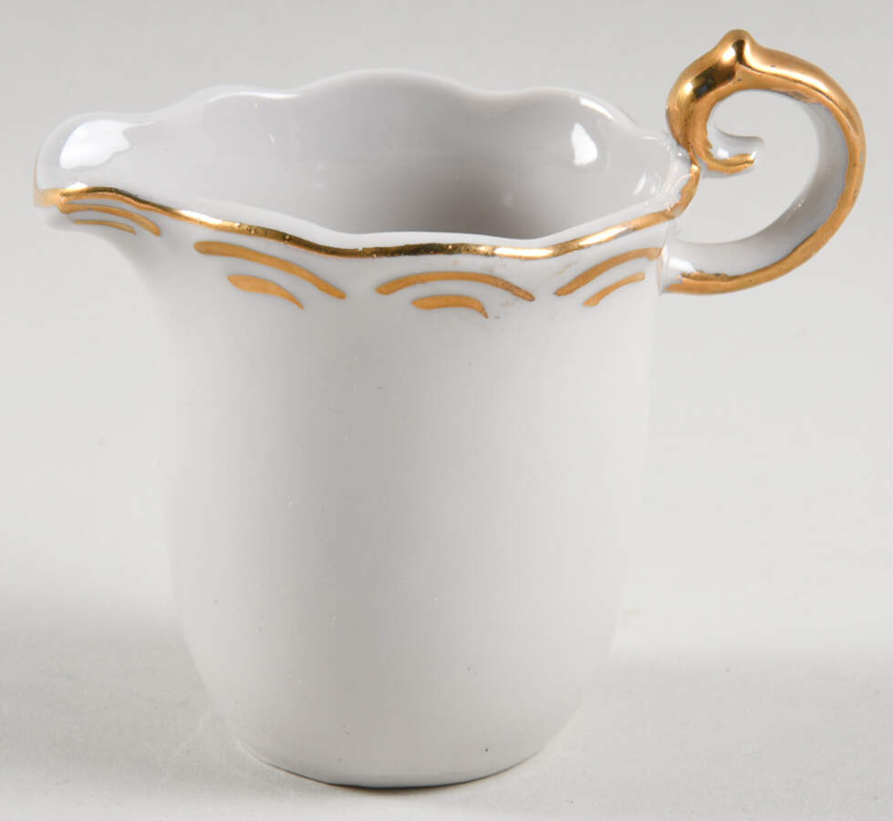 6095 3 Piece Strawberry Dish,Creamer Only by Carole Stupell-1