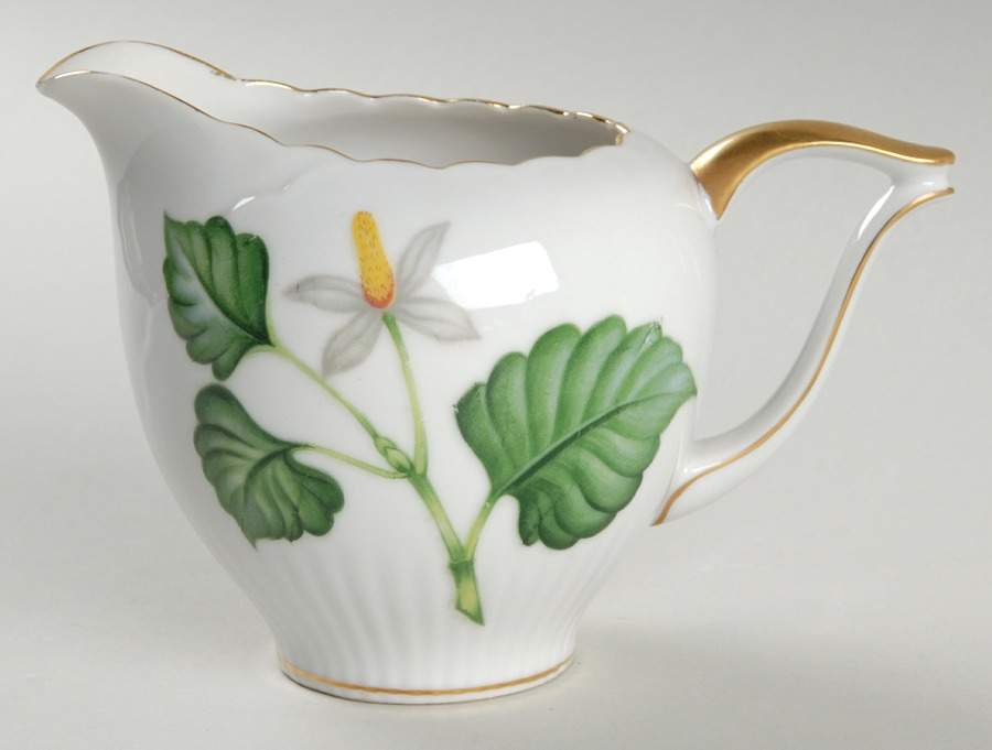 Nola (Japan) Creamer by Victorian (Japan)-1