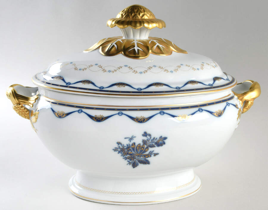Fontainebleau Tureen &  Lid by Vista Alegre-1