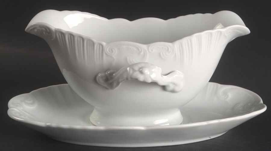Manueline White Gravy Boat & Underplate by Vista Alegre-1
