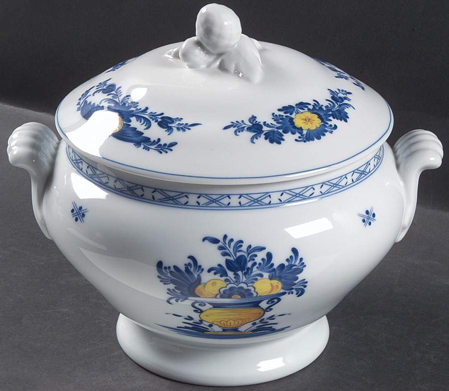 Viana Tureen &  Lid by Vista Alegre-1