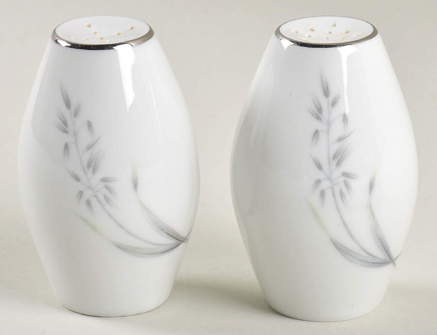 Avenaire Salt & Pepper Set by Vita Craft-1