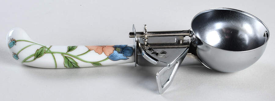 Amapola Ceramic Handled Ice Cream Scoop by Villeroy & Boch-1