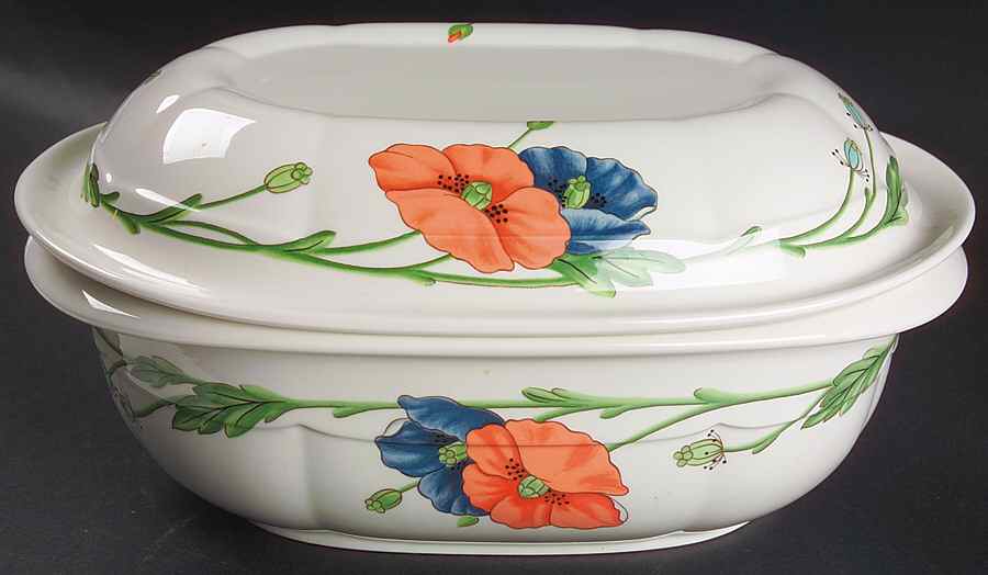 Amapola 3 Quart Oval Microwave Baker with Lid by Villeroy & Boch-1