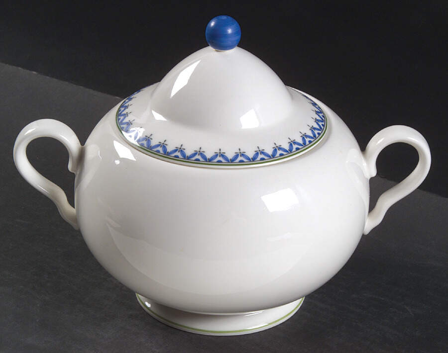 Casa Look Round Covered Vegetable by Villeroy & Boch-1