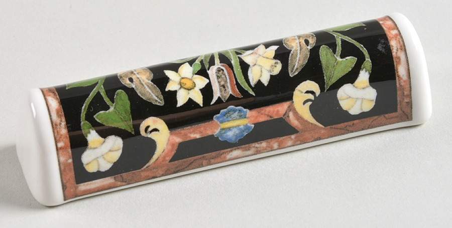 Intarsia Knife Rest by Villeroy & Boch-1