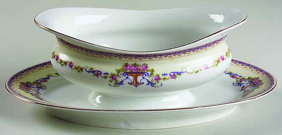 Dorset Gravy Boat with Attached Underplate by Victoria (Czech)-1