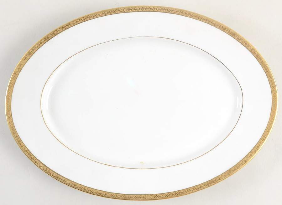 VIT10  12" Oval Serving Platter by Victoria (Czech)-1