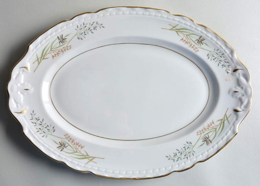 Amaryllis 13" Oval Serving Platter by Vogue-1