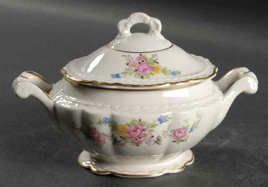 Natchez Sugar Bowl & Lid by Vogue-1