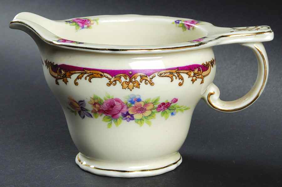 VIT129 Creamer by Victoria (Czech)-1