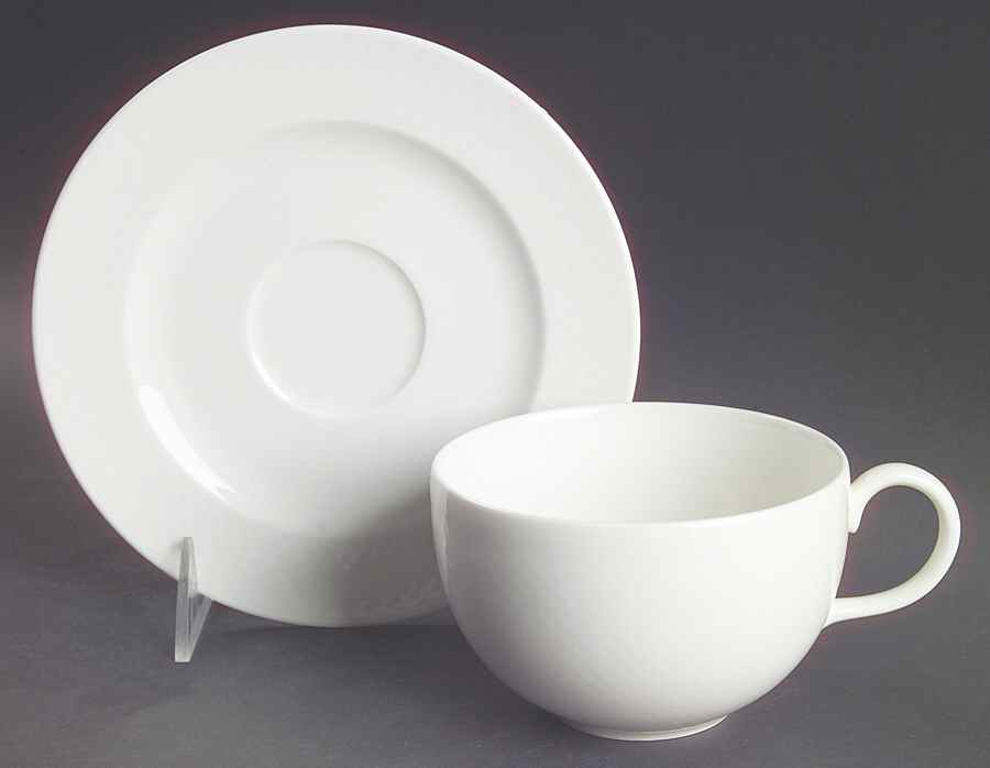 Tipo White Breakfast Cup & Saucer Set by Villeroy & Boch-1
