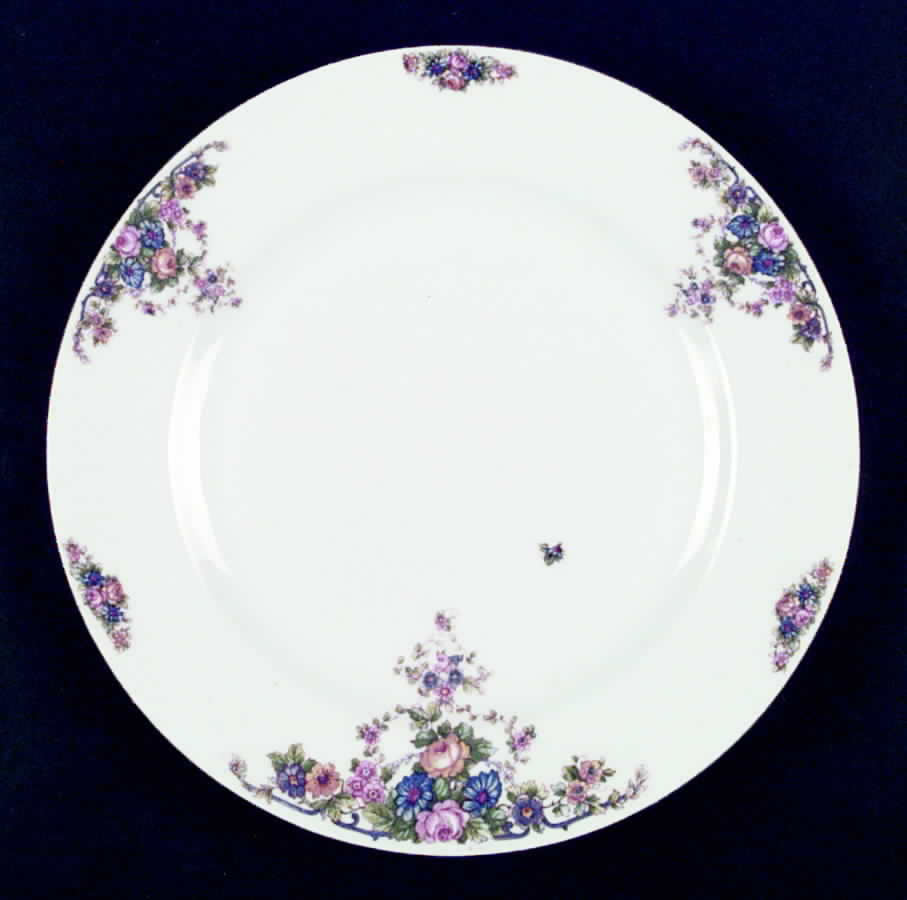 VIT156 Dinner Plate by Victoria (Czech)-1