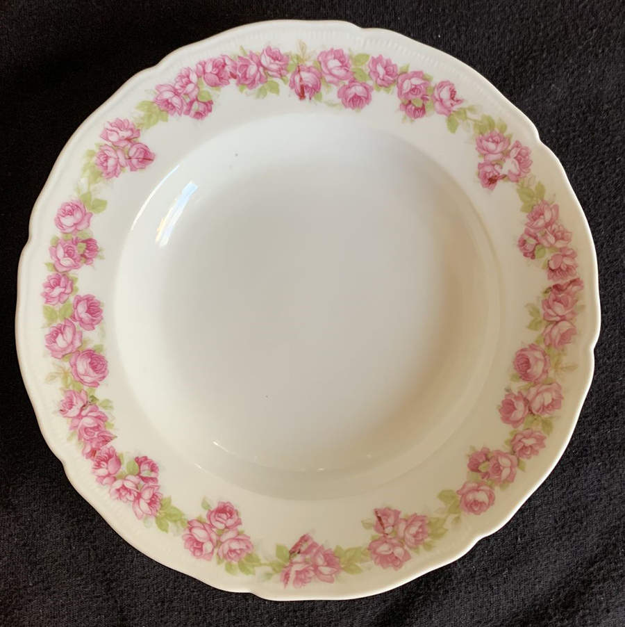 VNN51 Rim Fruit/Dessert (Sauce) Bowl by Vienna-1