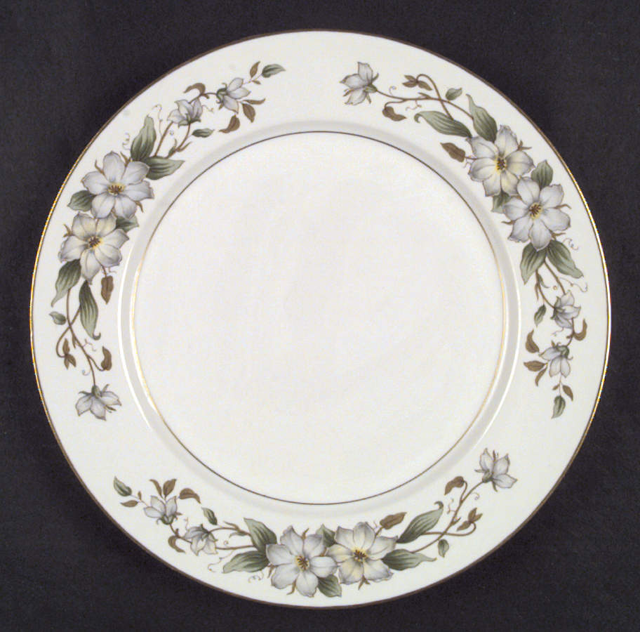Arlington Dinner Plate by Vogue-1