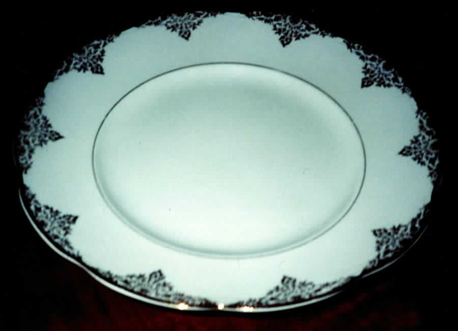 VOC4 Dinner Plate by Vodrey China-1