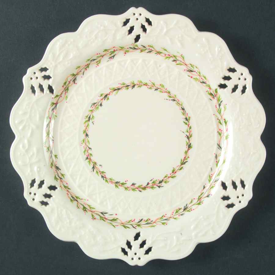 Classical Christmas Dessert Luncheon Plate by Vaillancourt Folk Art-1