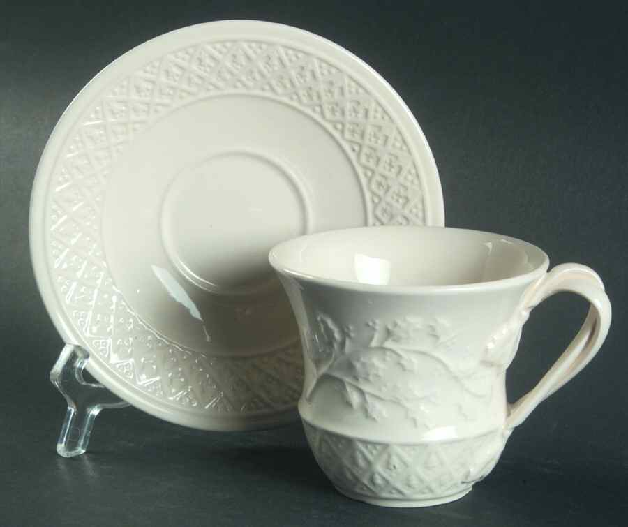 Classical Christmas Flat Cup & Saucer Set by Vaillancourt Folk Art-1