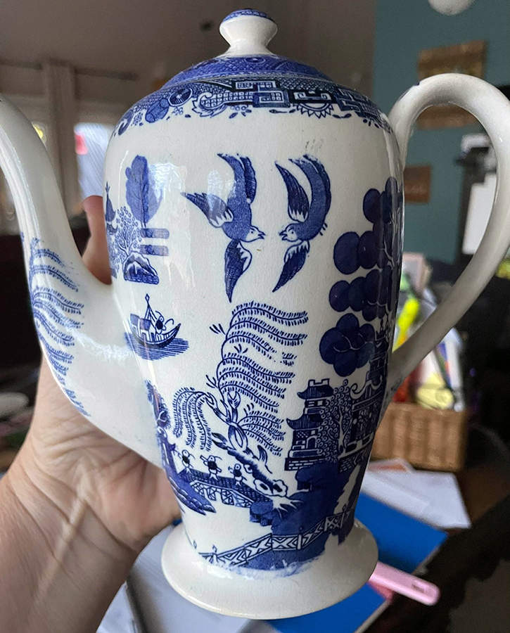 Willow Blue Coffee Pot & Lid by Victoria Porcelain (England)-1