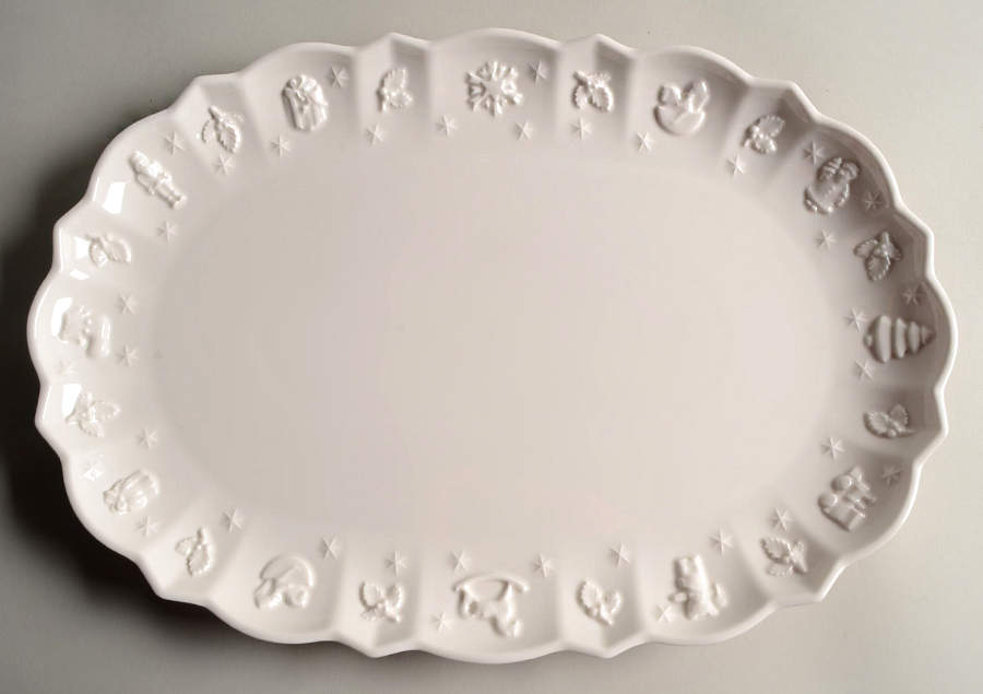 Toy's Delight 16" Oval Serving Platter by Villeroy & Boch-1